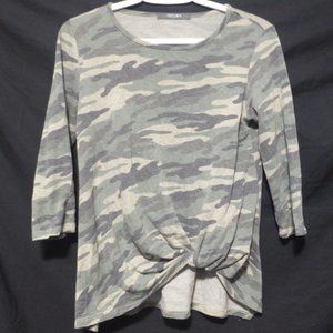 COIN 1804 LOS ANGELES, camo / camouflage pullover crew neck shirt, EUC